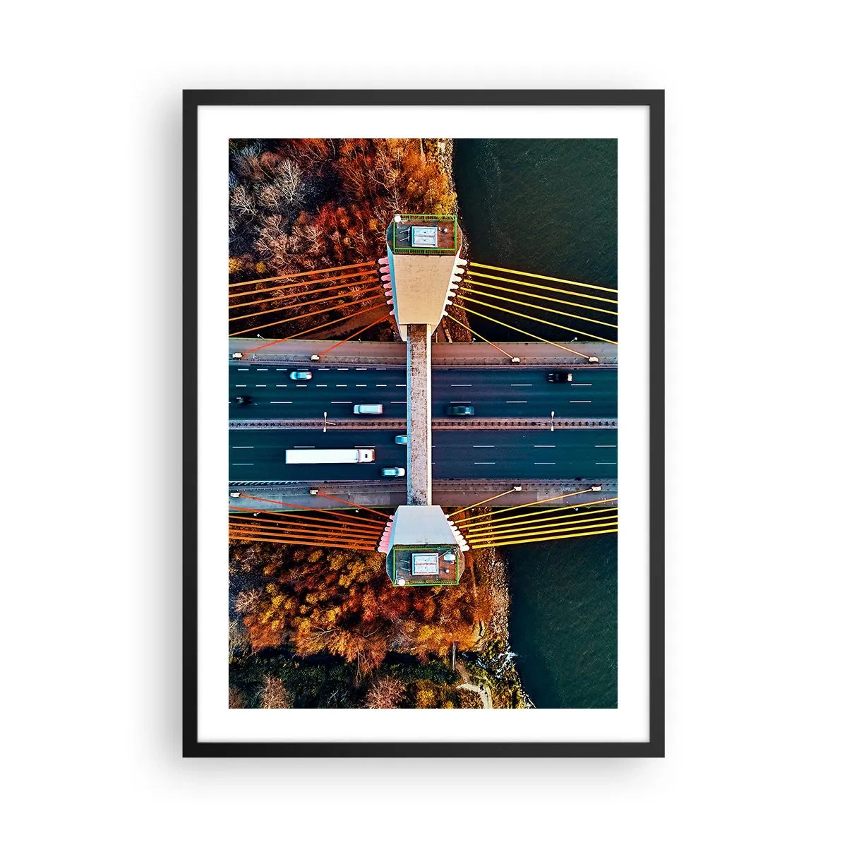 Poster în ramă neagră - Vedere de sus a unui pod modern cu mașini și frânghii galbene - 50x70cm - Din pădure spre apă - Decorațiune modernă pentru perete pentru living și dormitor ARTTOR