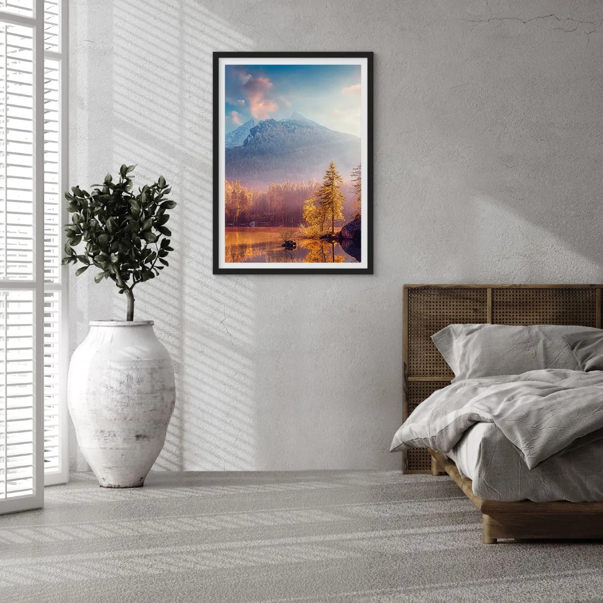 Poster în ramă neagră - Peisaj montan de toamnă cu reflecție în lac - 50x70cm - La munte și la deal - Decorațiune modernă pentru perete pentru living și dormitor ARTTOR
