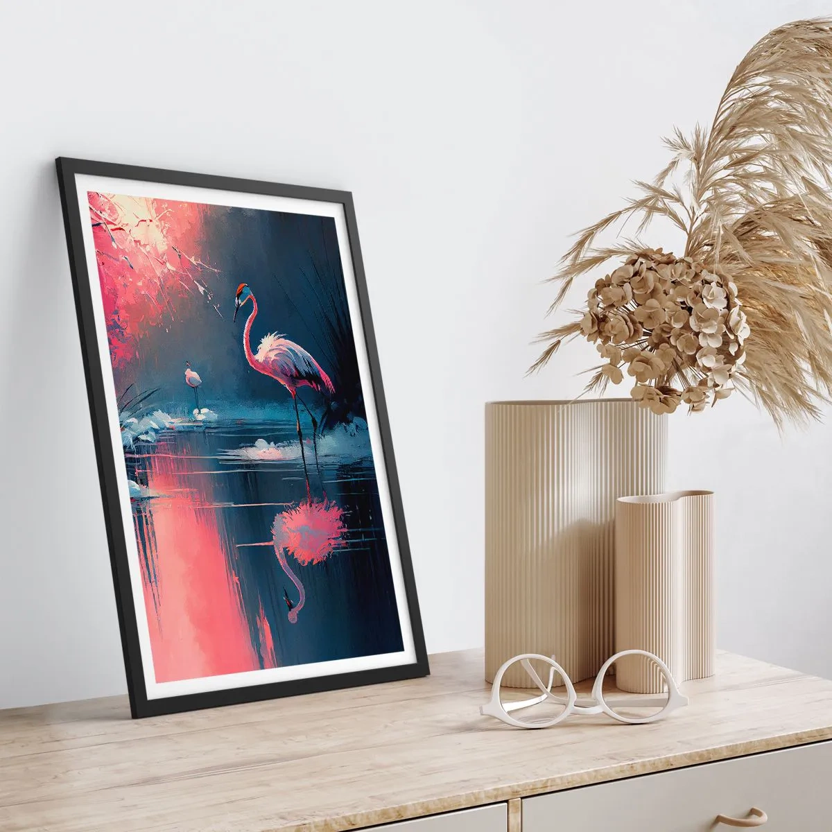 Poster în ramă neagră - Flamingo pe un lac liniștit - 50x70cm - Reculegere pentru păsări - Decorațiune modernă pentru perete pentru living și dormitor ARTTOR