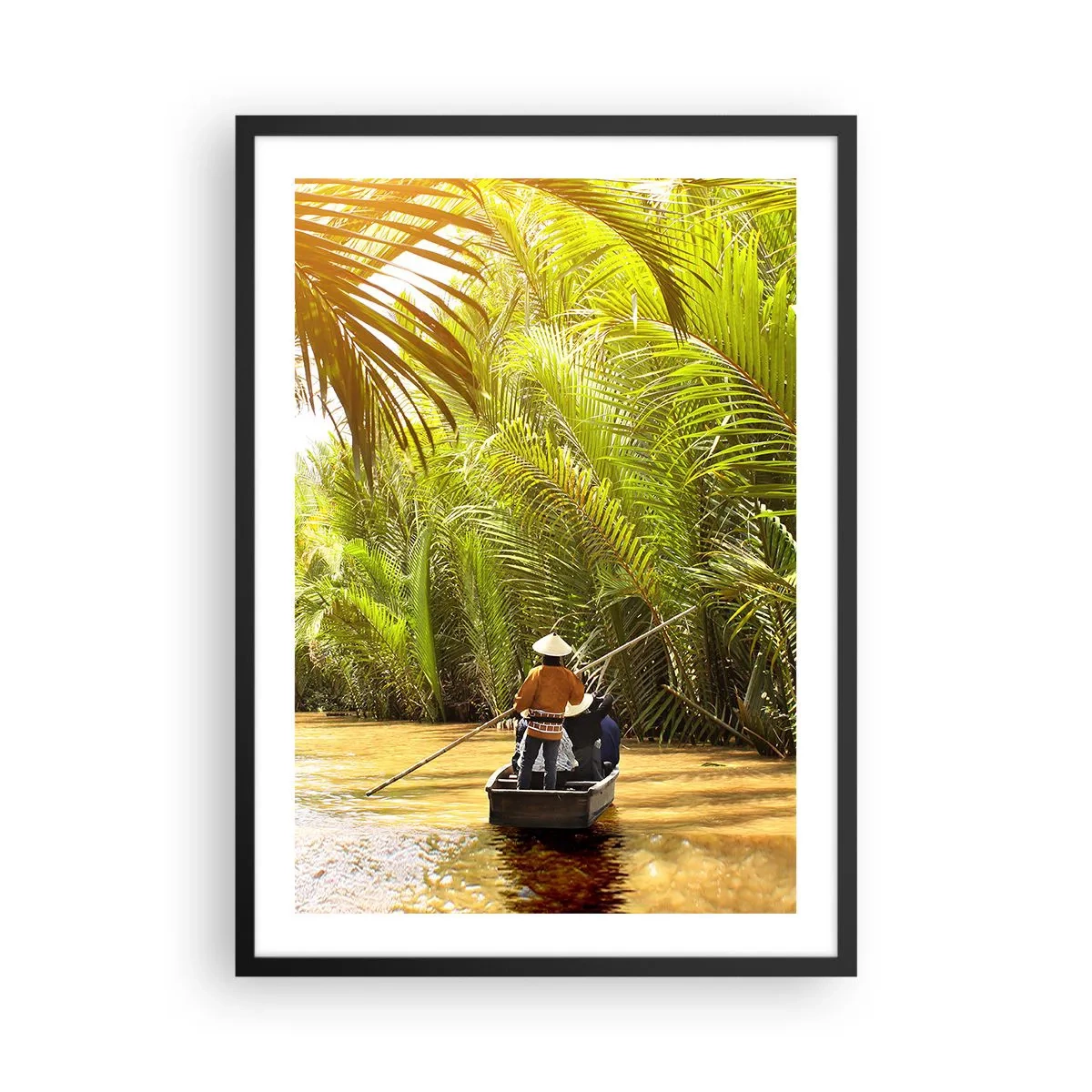 Poster în ramă neagră - O barcă tradițională într-o pădure tropicală de palmieri luminată de soare - 50x70cm - Prin cheile din palmieri - Decorațiune modernă pentru perete pentru living și dormitor ARTTOR