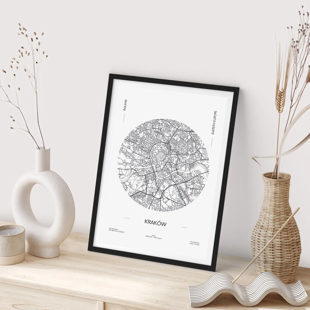 Poster în ramă neagră - O hartă minimalistă a Cracoviei într-un cerc - 50x70cm - Anatomia Cracoviei - Decorațiune modernă pentru perete pentru living și dormitor ARTTOR