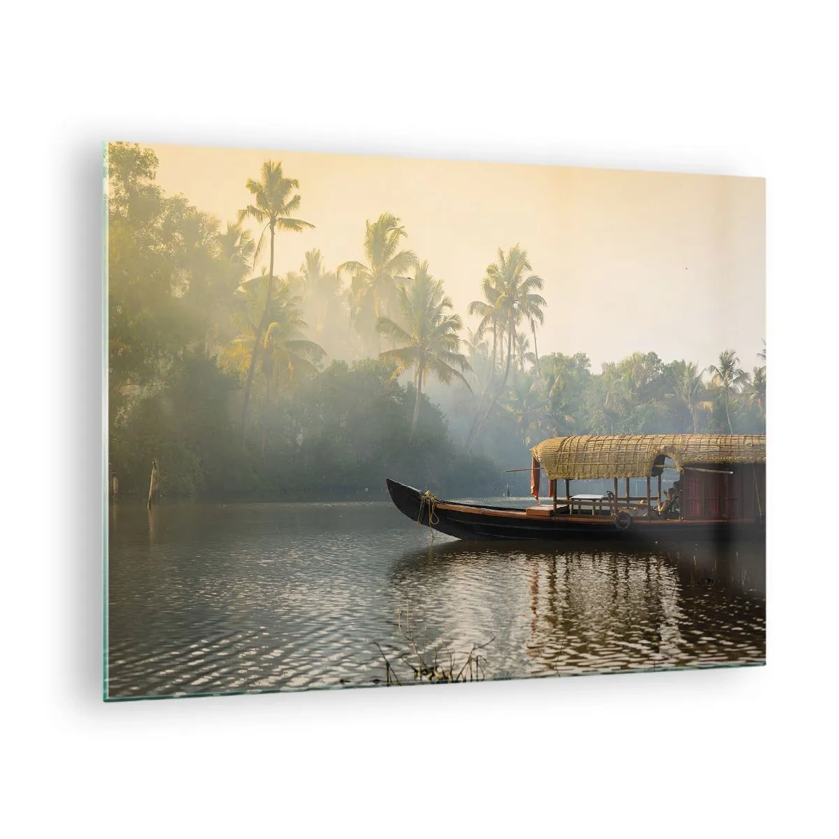 Tablou pe sticlă - O barcă pe un râu liniștit, înconjurată de palmieri dimineața - 70x50cm - Casă pe râu - Decorațiune modernă pentru perete pentru living și dormitor ARTTOR