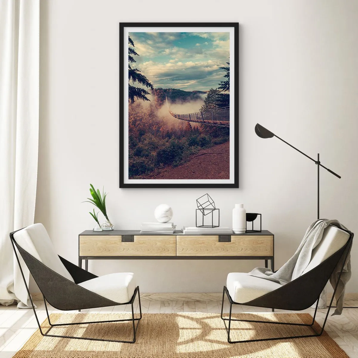 Poster în ramă neagră - Un pod suspendat printre munți încețoșați la apus - 50x70cm - Deasupra pădurii de toamnă - Decorațiune modernă pentru perete pentru living și dormitor ARTTOR