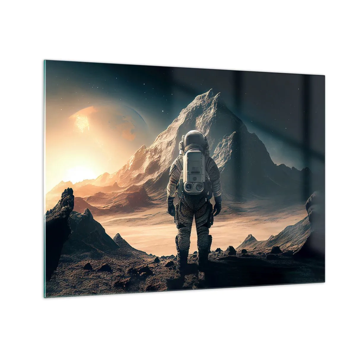 Tablou pe sticlă - Astronautul de pe o planetă extraterestră cu un peisaj muntos - 70x50cm - O nouă provocare - Decorațiune modernă pentru perete pentru living și dormitor ARTTOR
