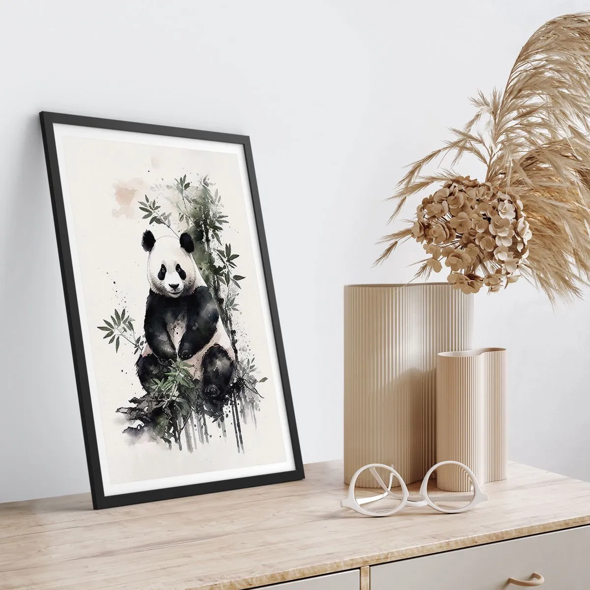 Poster în ramă neagră - Panda în acuarelă înconjurat de frunze de bambus - 50x70cm - Salutări din China - Decorațiune modernă pentru perete pentru living și dormitor ARTTOR