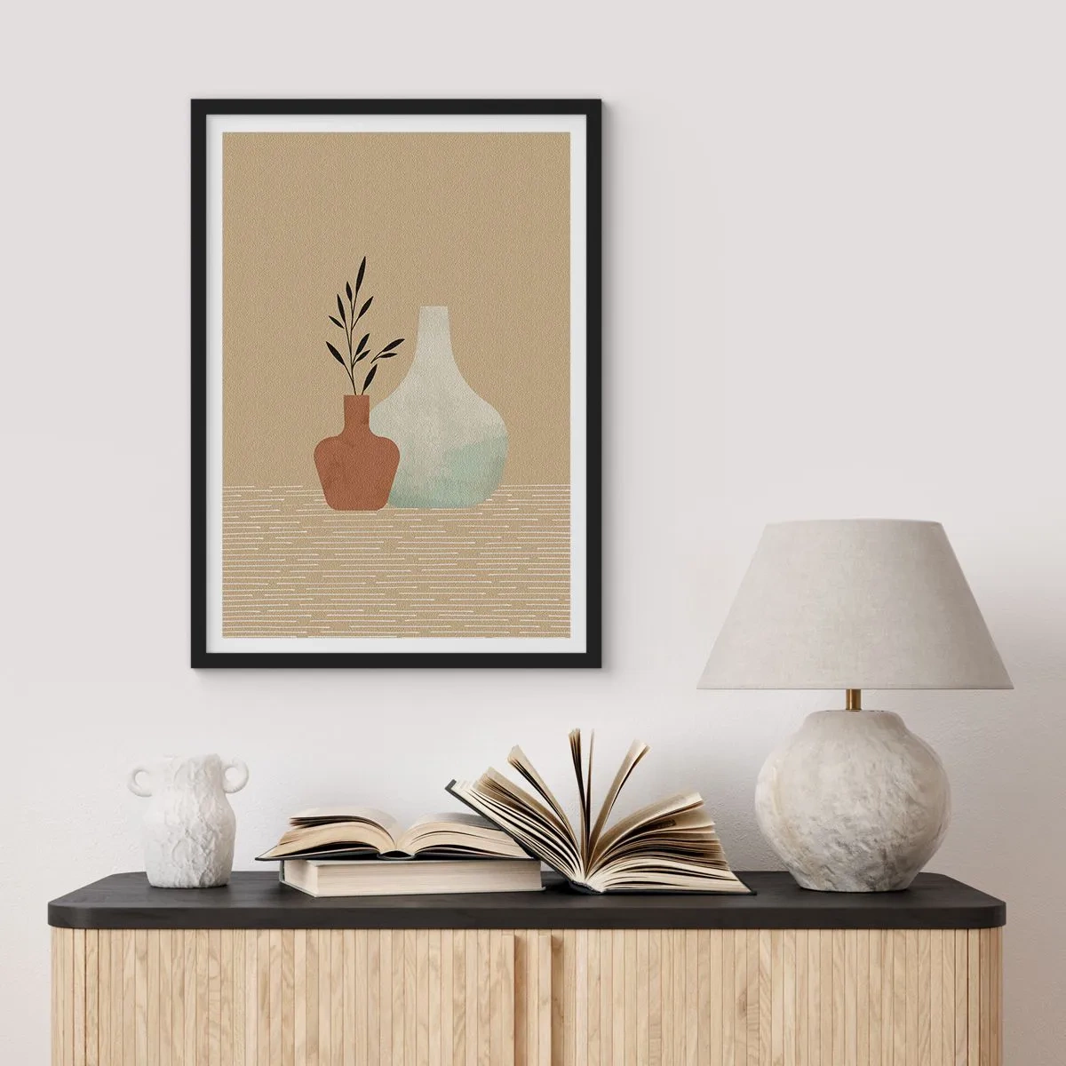 Poster în ramă neagră - Ilustrație a vazelor ceramice în culori estompate - 50x70cm - Vasul și ideea sa - Decorațiune modernă pentru perete pentru living și dormitor ARTTOR
