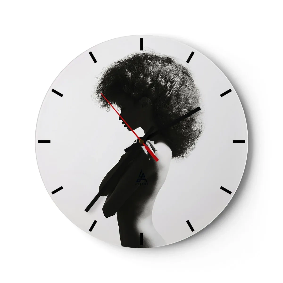 Ceas de perete - Ceas pe sticlă - Portret alb-negru al unei femei în semiprofil cu o coafură dinamică - 30x30cm - Ca o floare pe o tulpină subțire - Decorațiune modernă pentru perete pentru living, bucătărie și dormitor ARTTOR