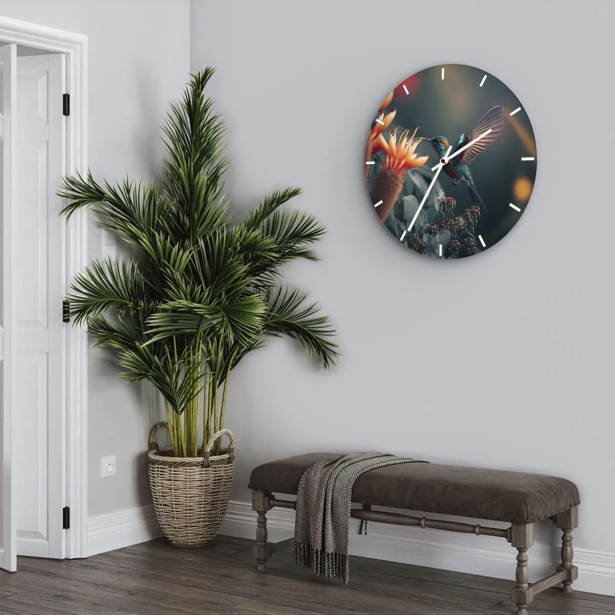 Ceas de perete - Ceas pe sticlă - O colibri plutește deasupra unei flori portocalii exotice. - 30x30cm - Viață cu adevărat colorată - Decorațiune modernă pentru perete pentru living, bucătărie și dormitor ARTTOR