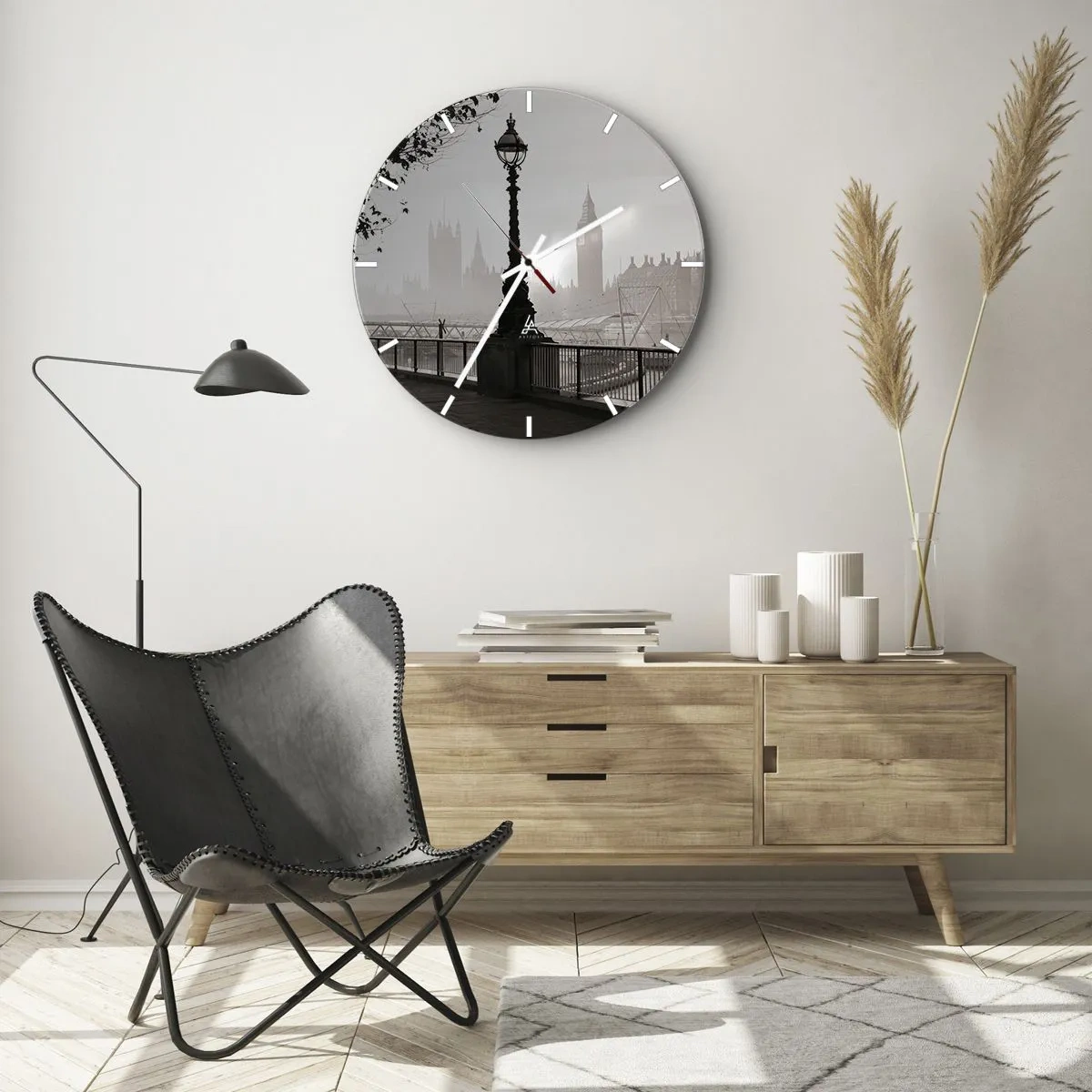 Ceas de perete - Ceas pe sticlă - Un far pe Tamisa cu orizontul Londrei în fundal - 30x30cm - Londra de dimineața - Decorațiune modernă pentru perete pentru living, bucătărie și dormitor ARTTOR