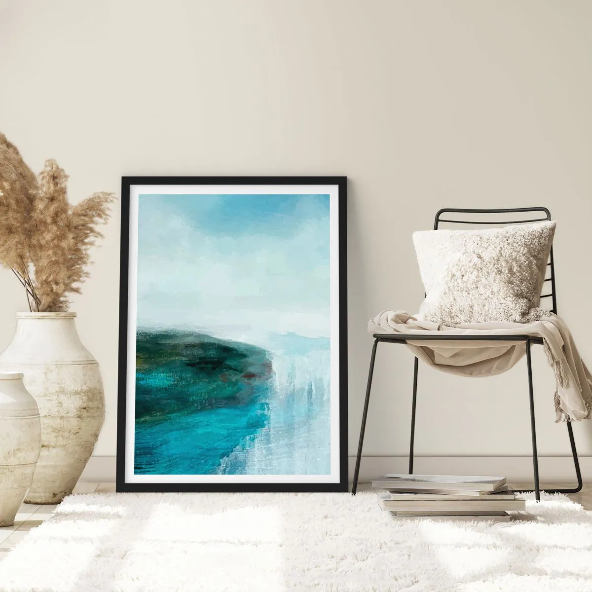 Poster în ramă neagră - Un peisaj pitoresc cu o stâncă deasupra apei în nuanțe de albastru. - 50x70cm - Abstracție maritimă - Decorațiune modernă pentru perete pentru living și dormitor ARTTOR