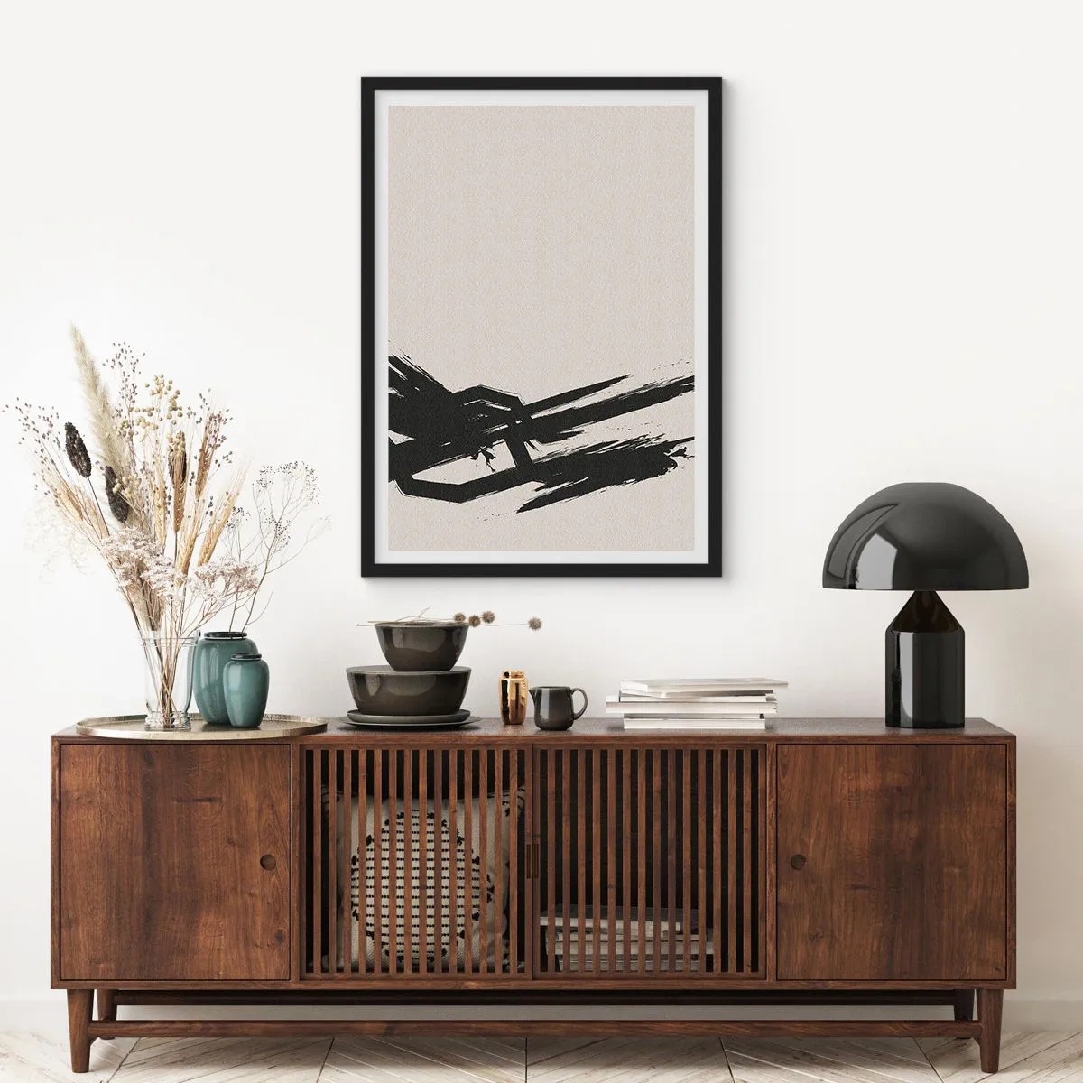 Poster în ramă neagră - Abstracție dinamică cu o tușă de pensulă în negru - 50x70cm - Un impuls de neoprit - Decorațiune modernă pentru perete pentru living și dormitor ARTTOR