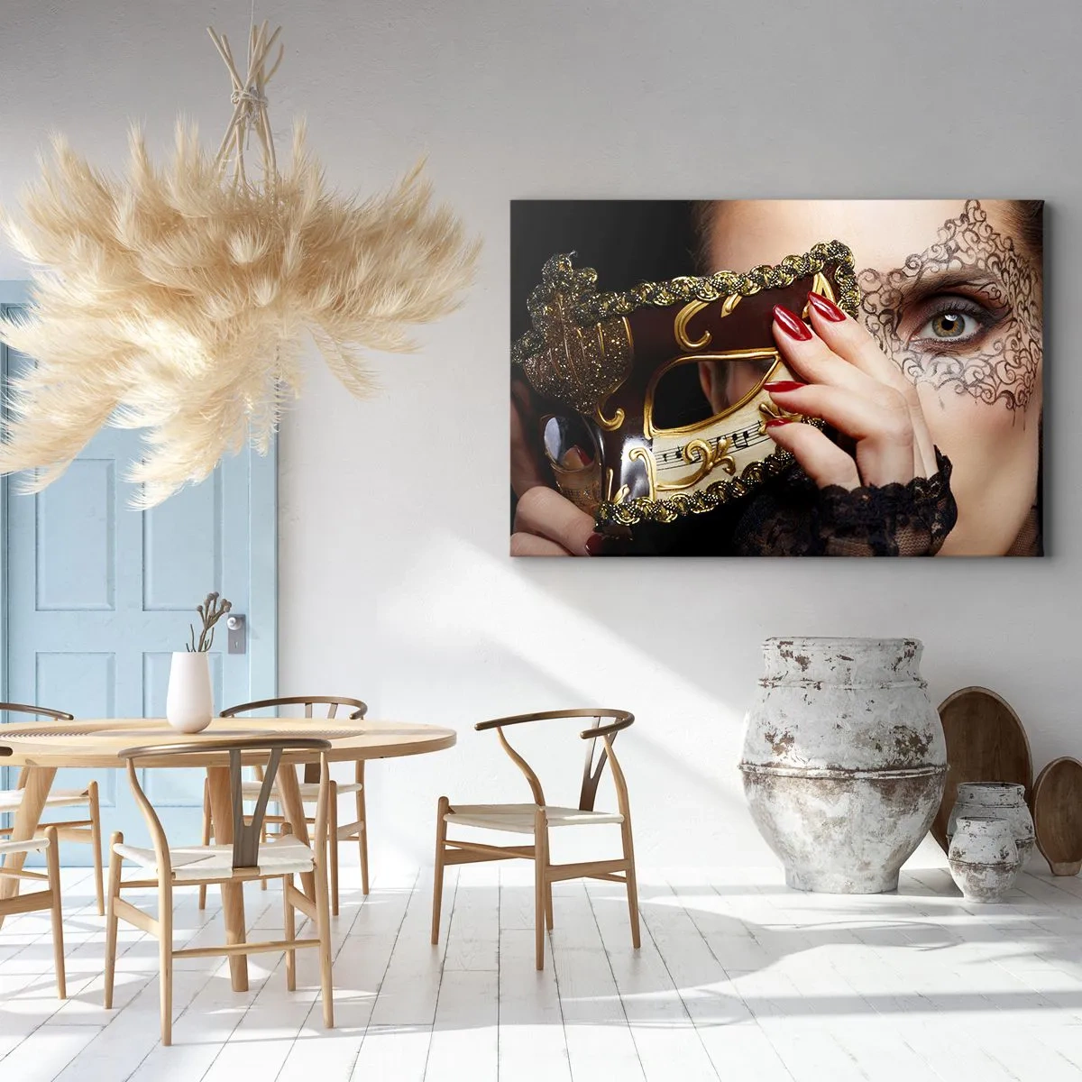 Tablou pe pânză Canvas - O femeie purtând o mască venețiană decorată cu aur și dantelă. - 70x50cm - Lumea mea este barocă - Decorațiune modernă pentru perete pentru living și dormitor ARTTOR