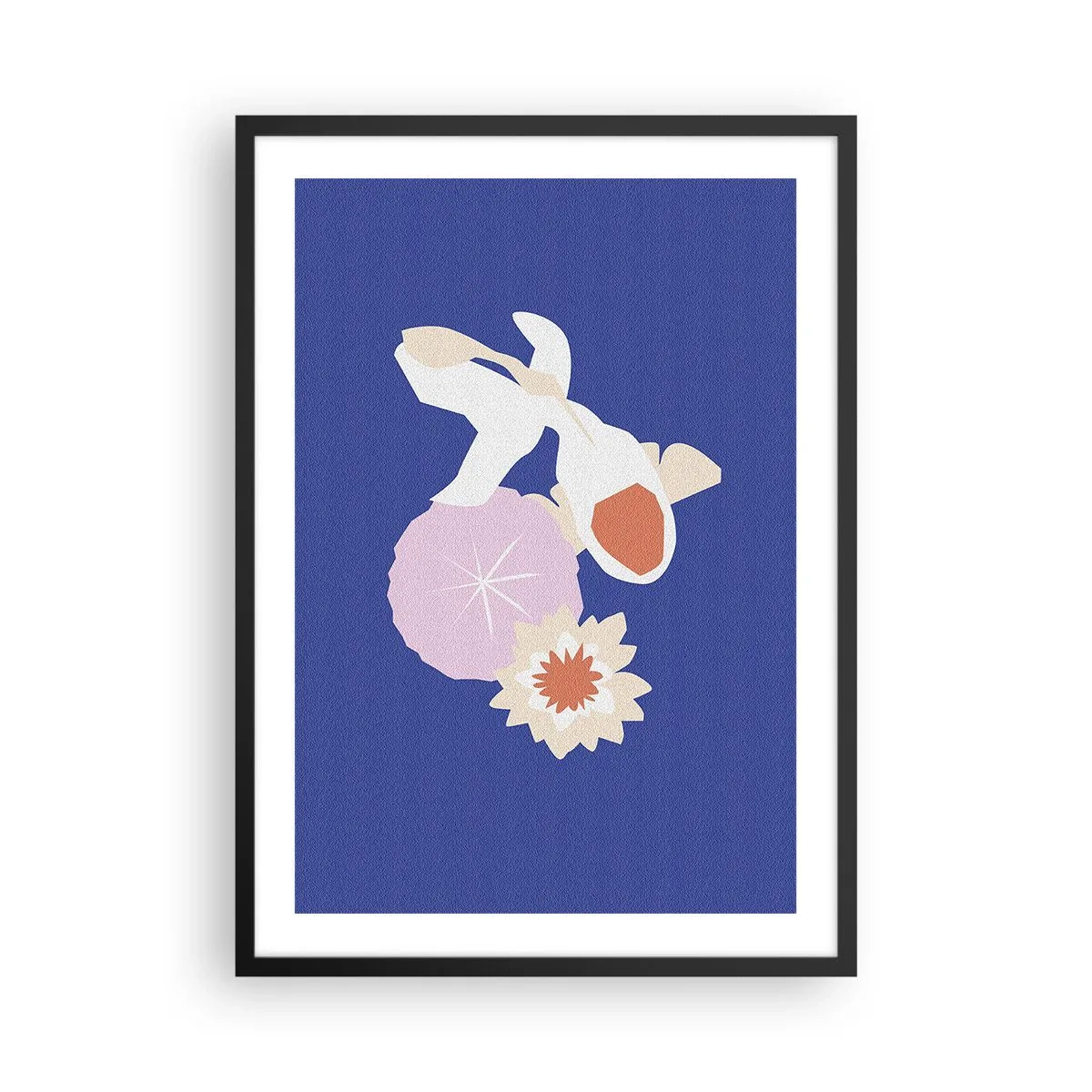 Poster în ramă neagră - Pește Koi înconjurat de flori pe un fundal intens - 50x70cm - Compoziție de flori și muguri - Decorațiune modernă pentru perete pentru living și dormitor ARTTOR